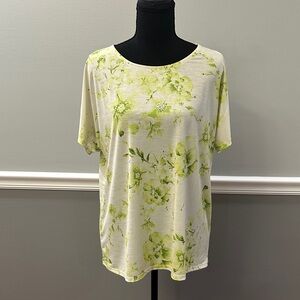 Sew In Love Light Green Floral Short Sleeve Tee